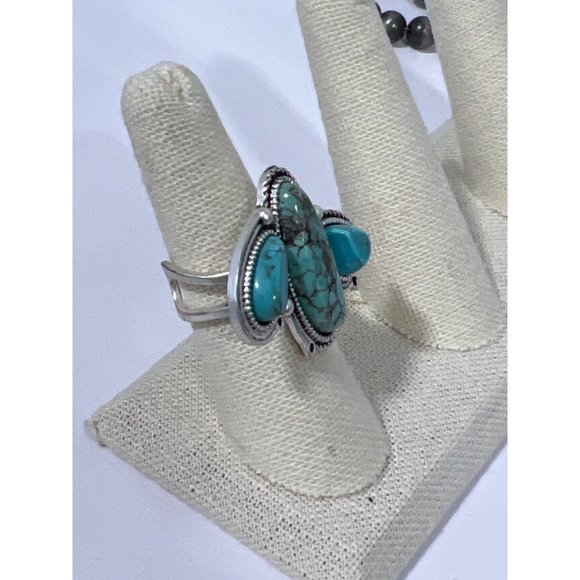 Faux Turquoise Ring Womens Silver Tone Southwest Boho Blue Adjustable NEW - Picture 3 of 5